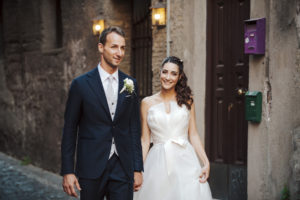 Fotografo di matrimonio a Roma: passeggiare a Trastevere